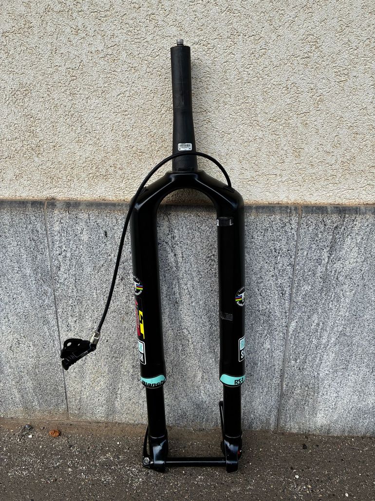 Used RockShox RS1 29" Fork with XLoc Remote bike — image 2 of 9