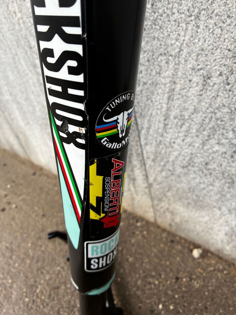 Used RockShox RS1 29" Fork with XLoc Remote bike — image 4 of 9