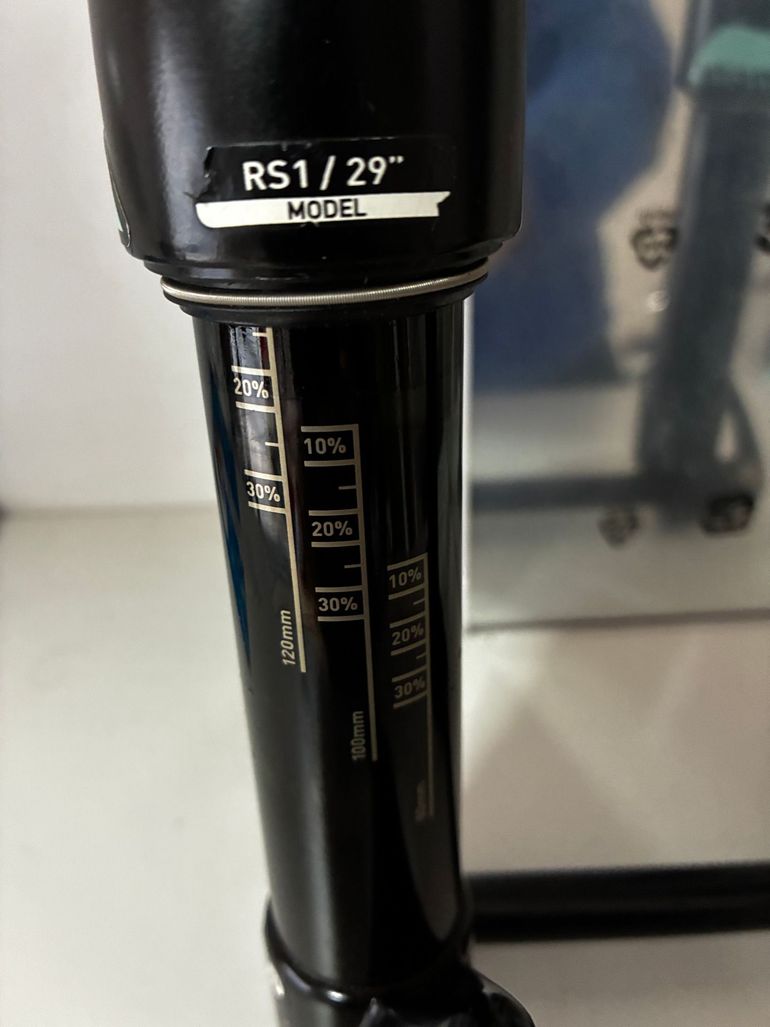 Used RockShox RS1 29" Fork with XLoc Remote bike — image 5 of 9