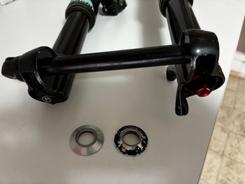 Used RockShox RS1 29" Fork with XLoc Remote bike — image 3 of 9