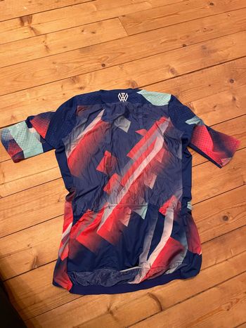 Used Rapha Trikot Damen bike — image 4 of 5