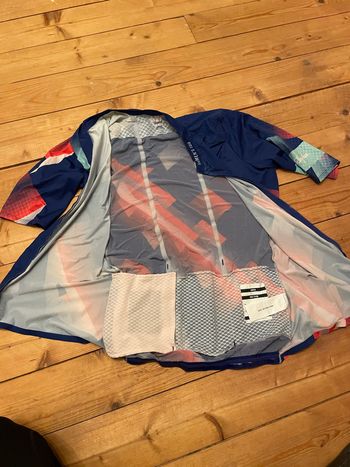 Used Rapha Trikot Damen bike — image 3 of 5