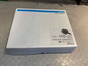 Shimano CUES. 2x11s. 175mm. 36/22T. FC-U4010-2B Drivetrain & Pedals usato