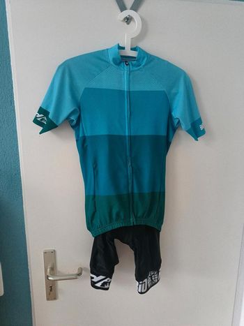 Bioracer, Fahrradtrikot + Trägerhose Gr. S/2