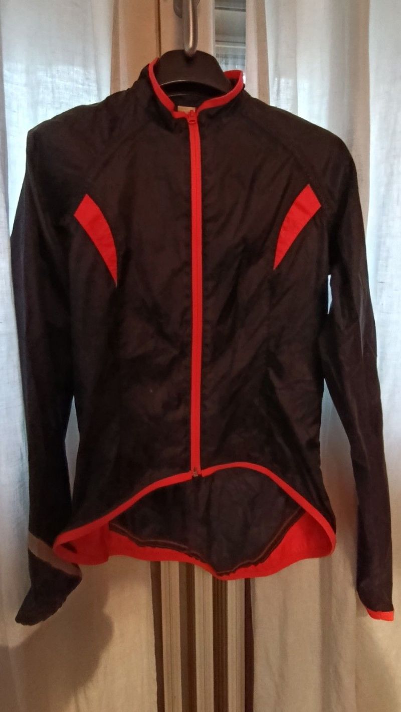Tweedehands BTWIN Giacca m/l antiacqua bike — afbeelding 1 van 4