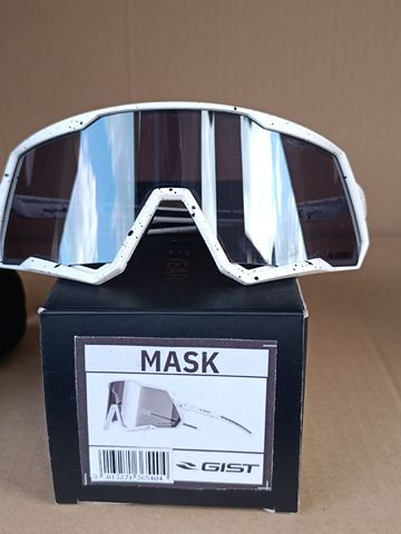 Używany Gist Mask 2025 Cycling Accessories