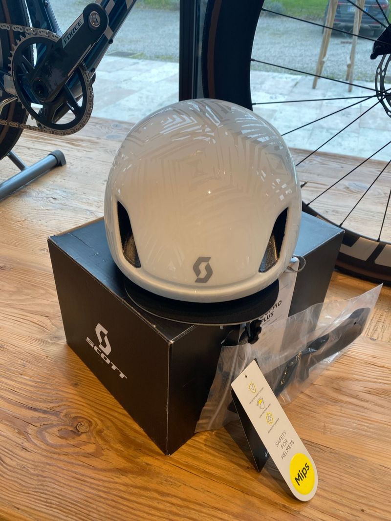 Used Scott Il Doppio Plus Helmet 2024 bike — image 1 of 7