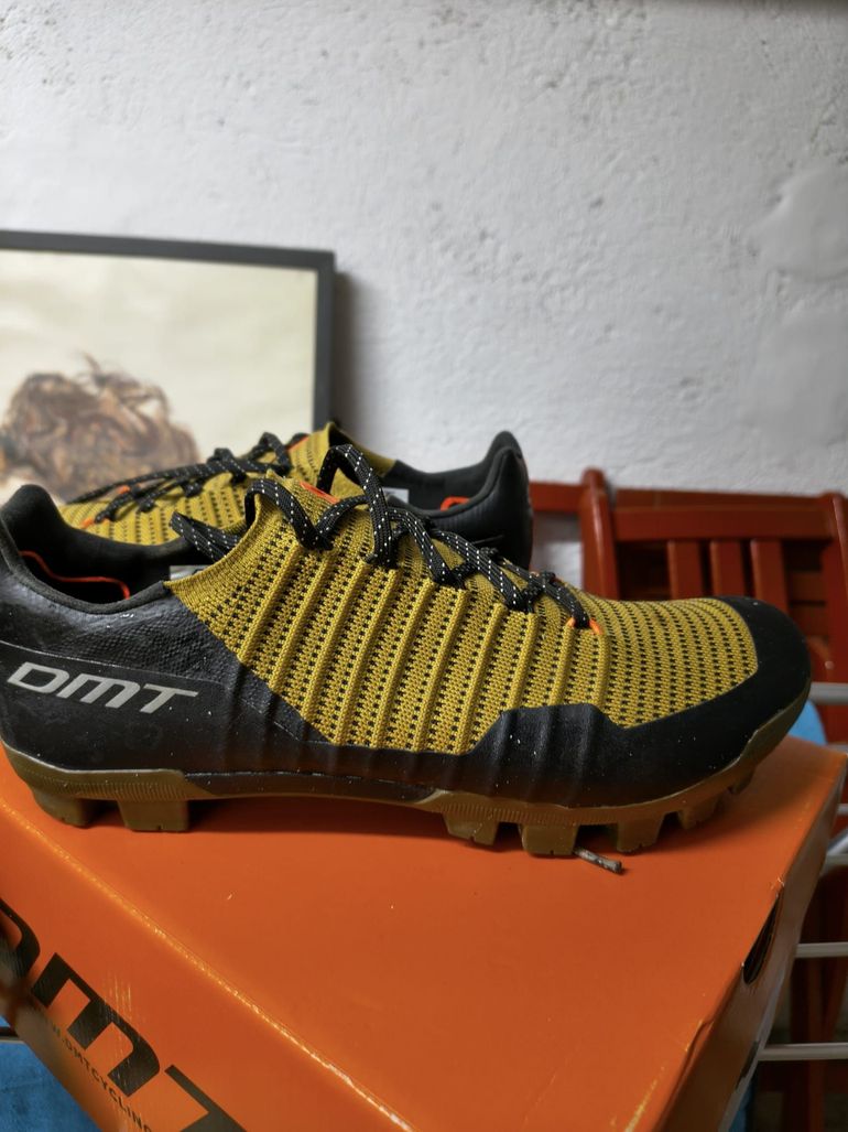 Used Dmt Scarpe Gravel GK1 2025 bike — image 1 of 4