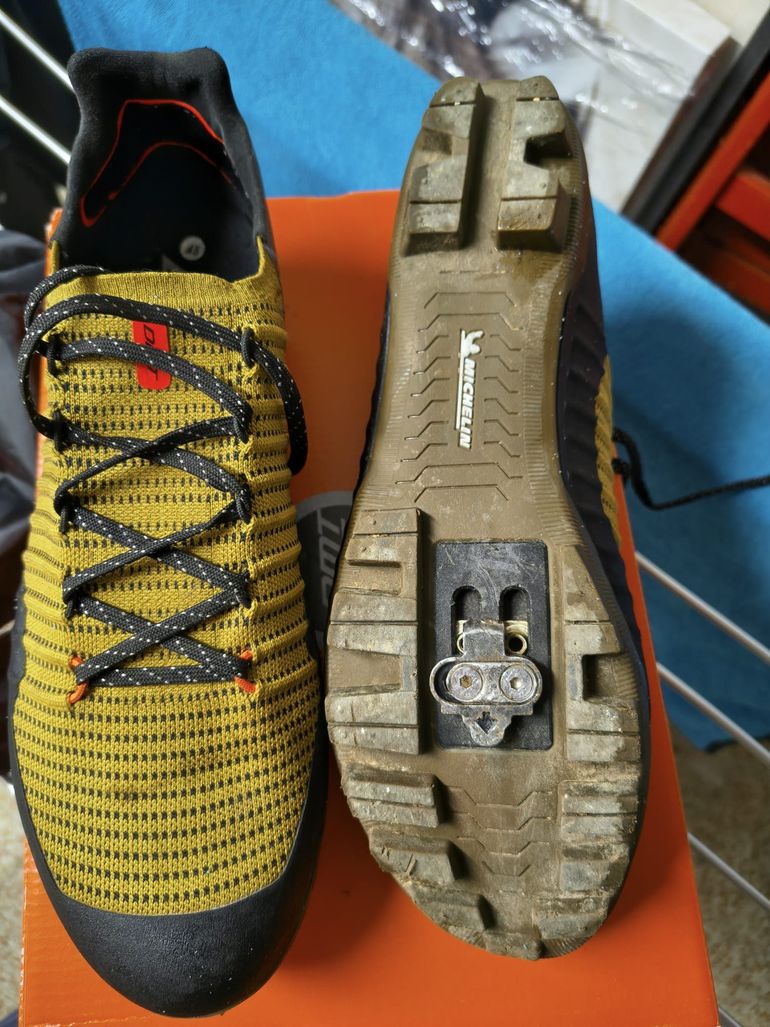 Used Dmt Scarpe Gravel GK1 2025 bike — image 2 of 4