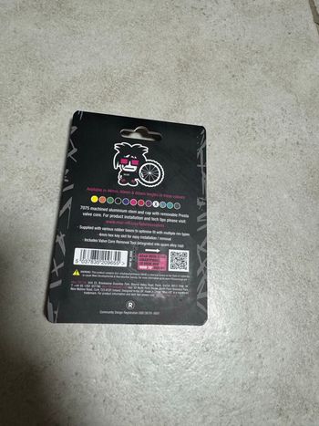 Used MUC-OFF valvole tubeless bike — image 2 of 2