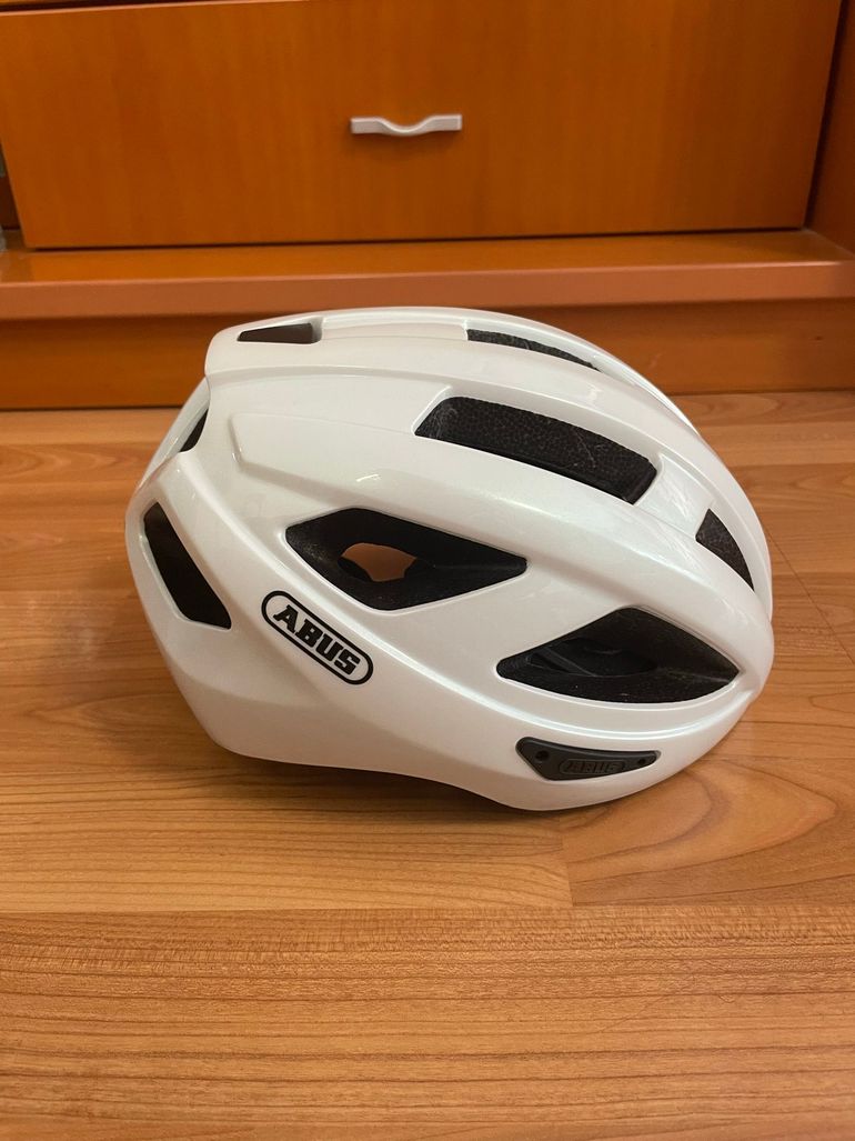 Used ABUS Macator Helmet 2024 bike — image 1 of 5