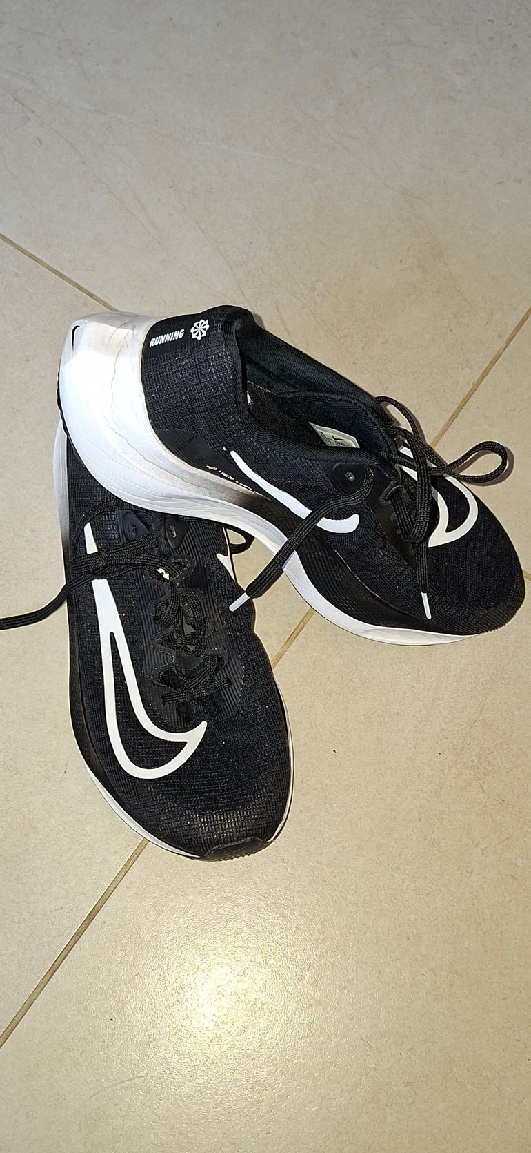 Used Nike Zoom Fly 5 tg. 43 bike — image 3 of 4