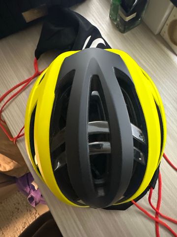 Used Giro Aries Spherical Mips 2024 bike — image 5 of 7