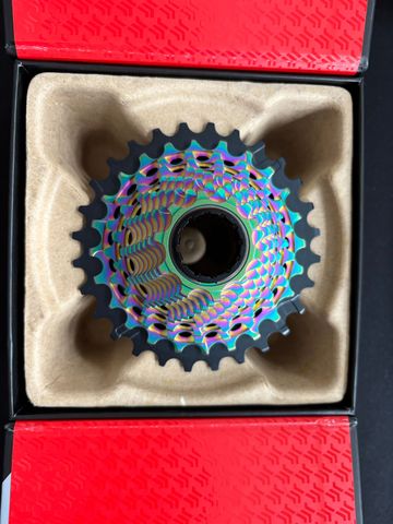 Brugt Sram Cassette Red 10-28 Rainbow Drivetrain & Pedals
