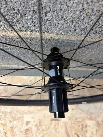 Used Roval Rapide C38 Disc bike — image 4 of 5