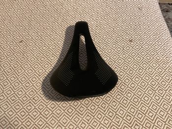 Used Elita One One Saddle 2025 bike — image 2 of 9
