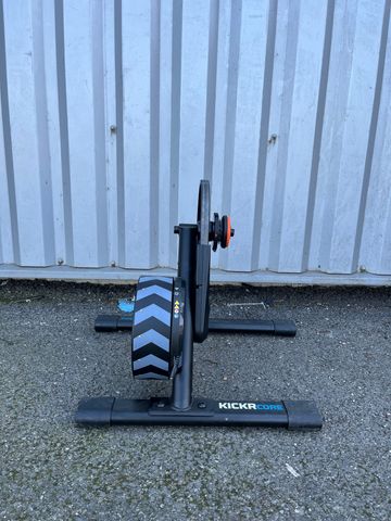 Used Wahoo KICKR CORE 2 with Zwift Cog and Click Cycling Accessories