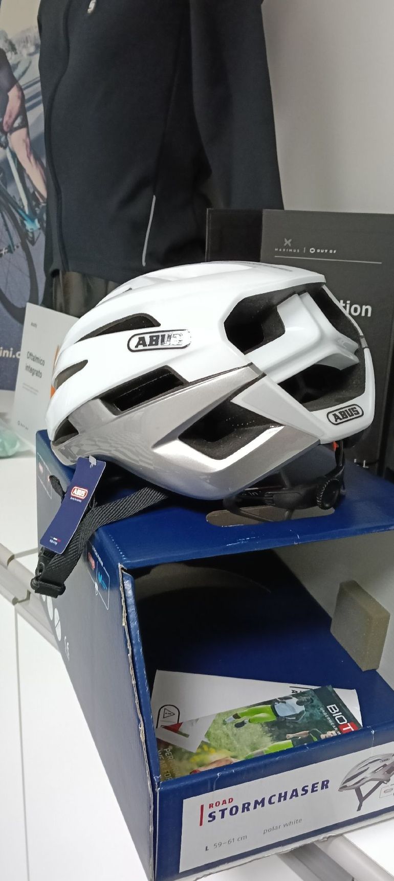 Used ABUS StormChaser Helmet bike — image 2 of 3
