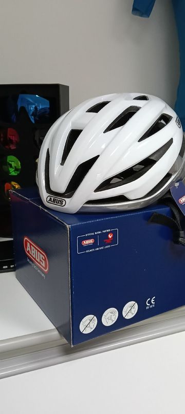 Used ABUS StormChaser Helmet Cycling Accessories