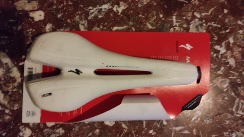 Used Specialized Avatar comp gel 2019 Saddles & Seatposts