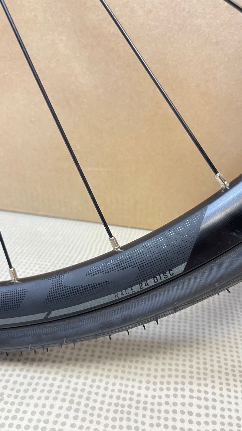 Syncros Road Bike Wheelset 2025 bike d'occasion — image 3 sur 7
