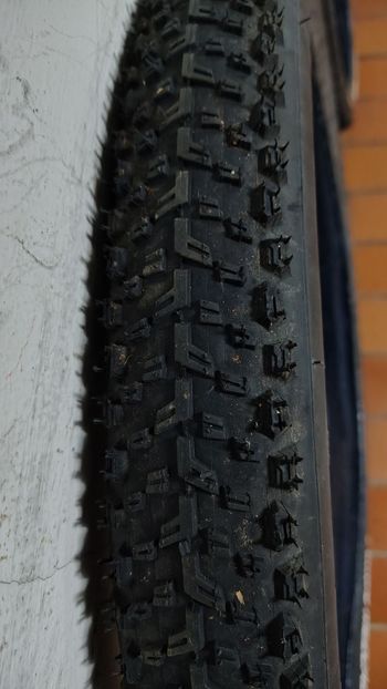 Used Vittoria Mezcal graphene 29x2.25 2025 bike — image 1 of 3