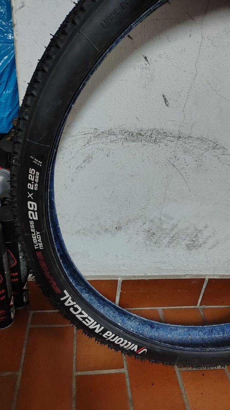 Used Vittoria Mezcal graphene 29x2.25 2025 bike — image 2 of 3