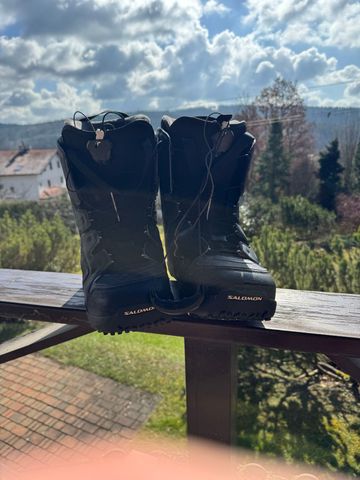 Used Salomon Symbio Snowboard Boots 2024 Snowboarding & Splitboarding