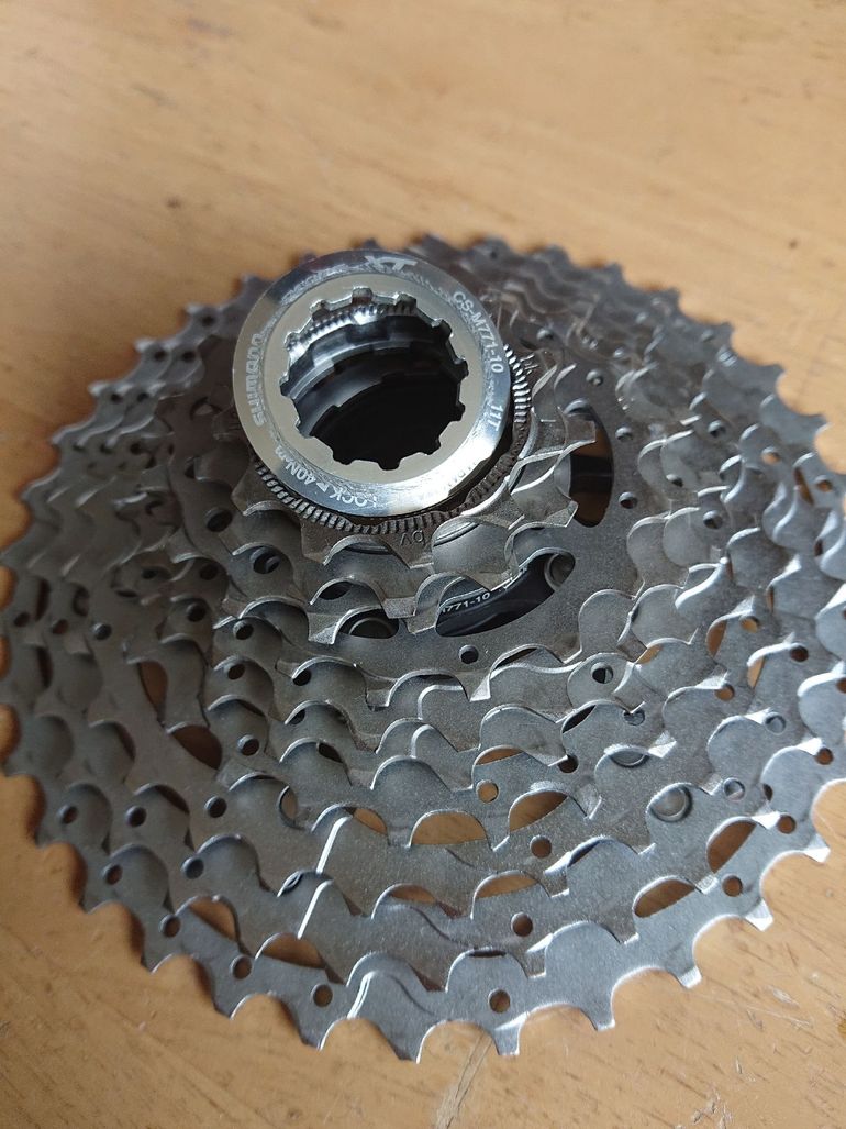 Used Shimano Deore XT CS-M771-10 bike — image 1 of 4