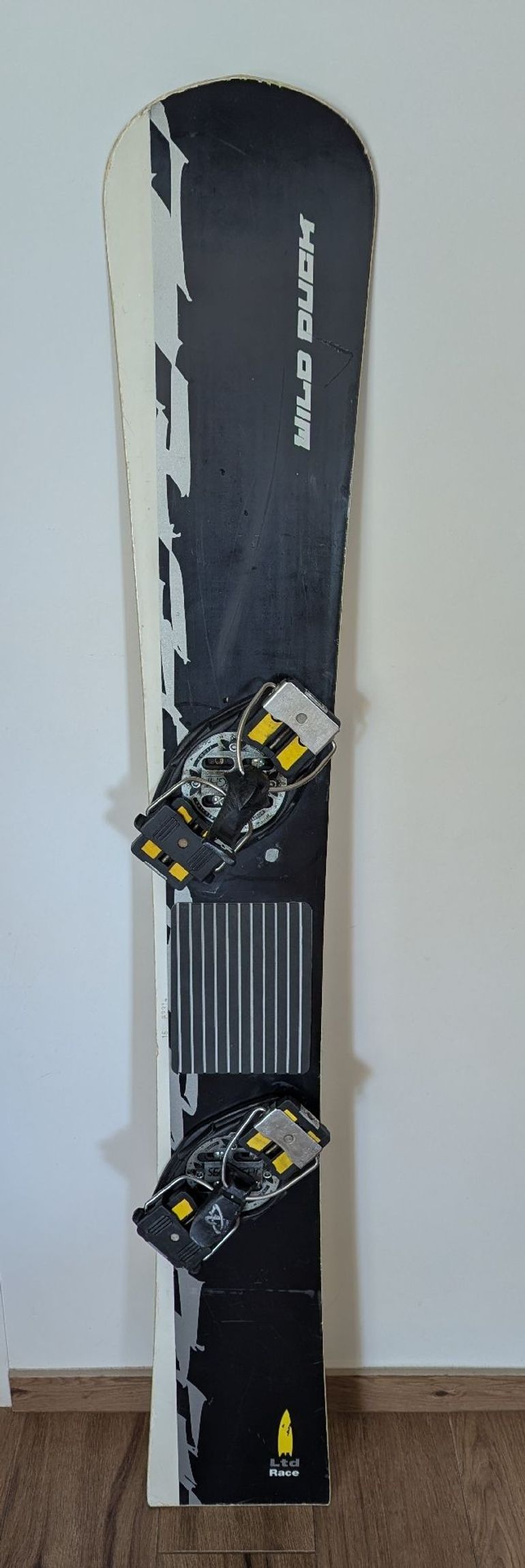 Used Wild duck Snowboard 2015 bike — image 1 of 3