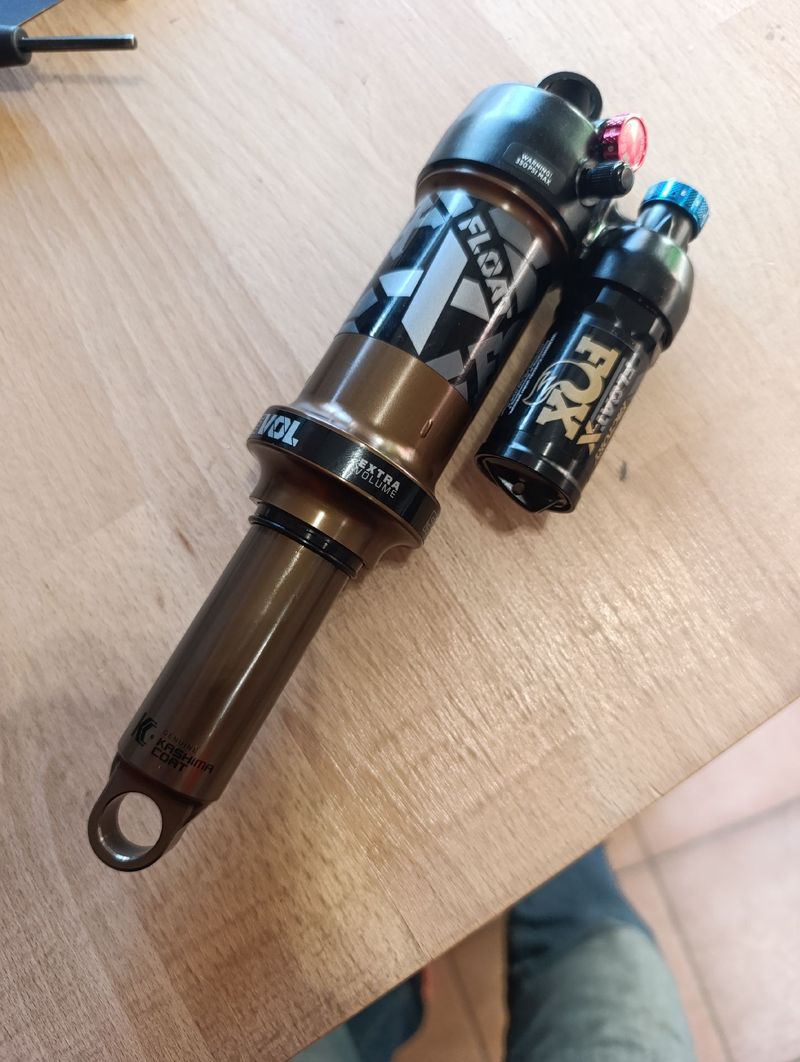Tweedehands Fox Float X Factory 230 2025 Rear Suspension