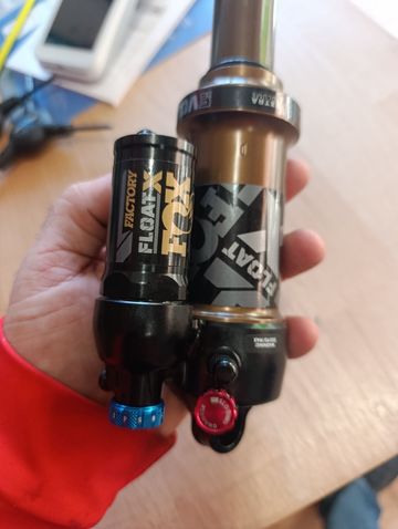 Fox Float X Factory 230 2025 bike de segunda mano — imagen 5 de 6