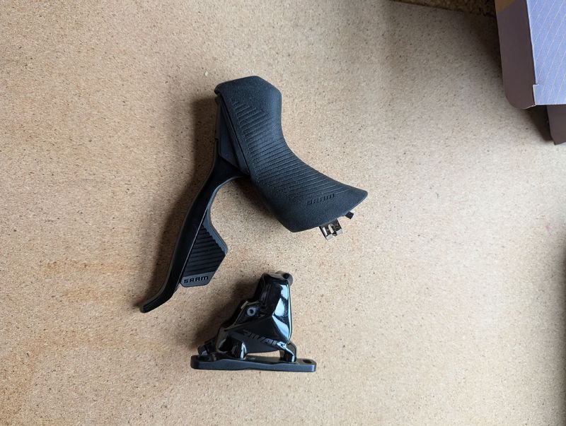 Tweedehands Sram Rival eTap AXS HRD Shift-Brake System Brakes