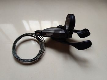 Shimano, PULSADOR CAMBIO XT M8100