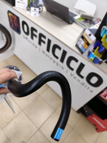 Brugt Pro LT handlebar 2024 bike — billede 4 af 5