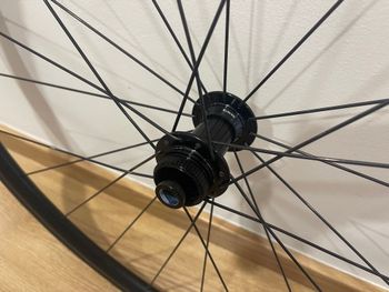 Used Dt Swiss R470 2021 bike — image 9 of 11