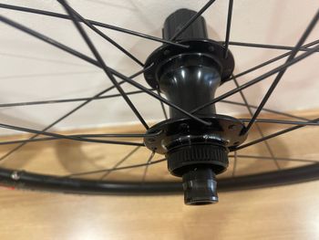 Used Dt Swiss R470 2021 bike — image 8 of 11