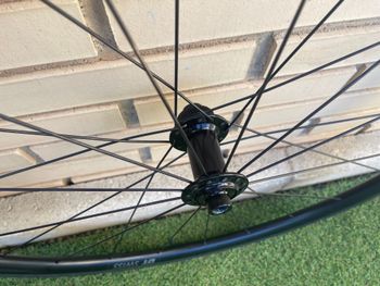 Used Dt Swiss R470 2021 bike — image 5 of 11