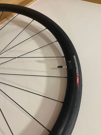Used Dt Swiss R470 2021 bike — image 6 of 11