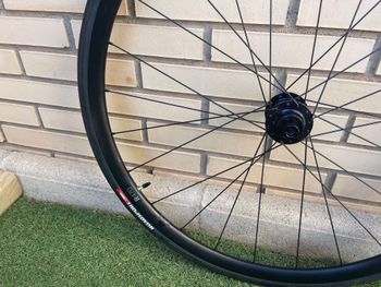 Used Dt Swiss R470 2021 bike — image 3 of 11