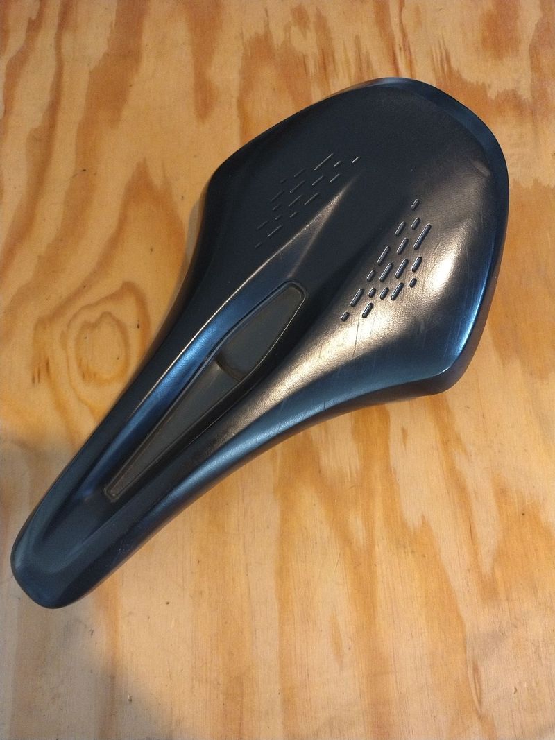 Used Fizik Terra Argo Saddles & Seatposts