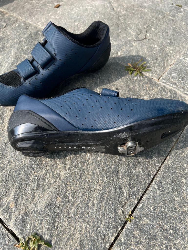 Used Van Rysel Roadr 500 Shoes bike — image 3 of 5