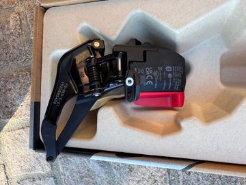 Used Sram RED eTap E1 AXS 2025 bike — image 3 of 7