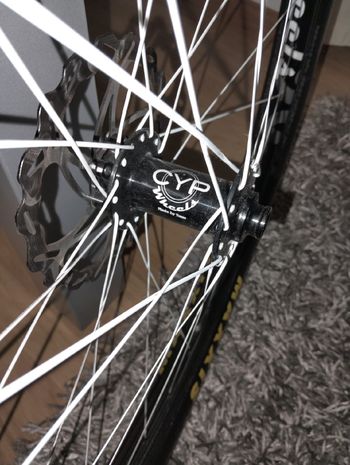 Used Halo Wheels 29" Carbon Boost Wheels bike — image 5 of 6