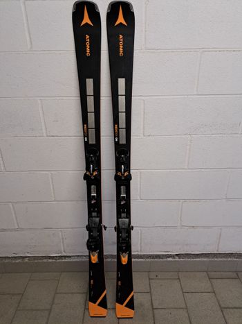 Atomic, Redsteer Q9 Revoshock S + Attacchi 12 GW
