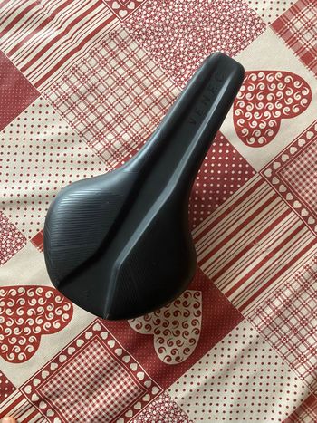 Used acid Natural Fit Venec Saddle 2024 bike — image 3 of 4