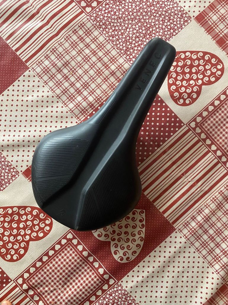 Used acid Natural Fit Venec Saddle 2024 bike — image 3 of 4