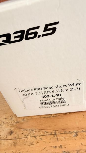 Used Q36.5 Unique Pro Road 2025 bike — image 6 of 6