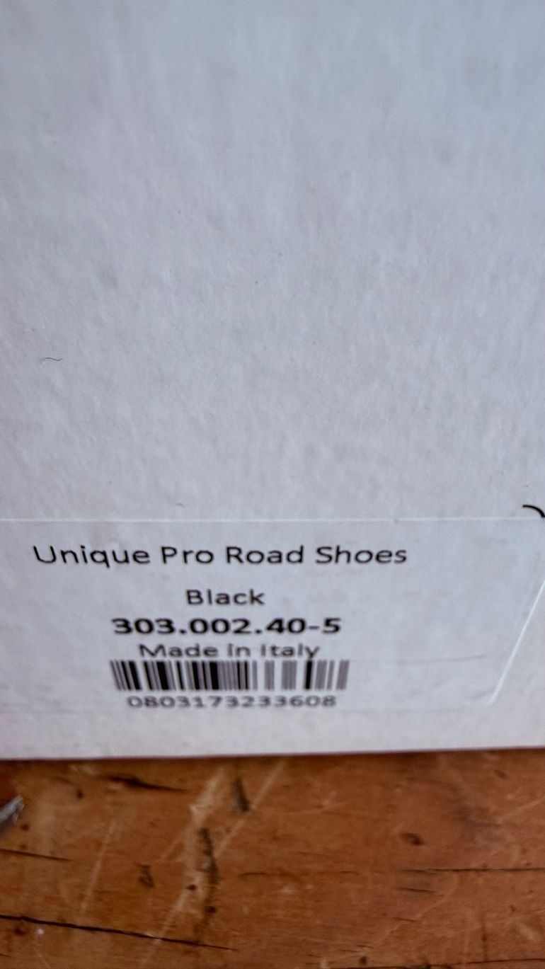 Used Q36.5 Unique Pro Road 2025 bike — image 10 of 10
