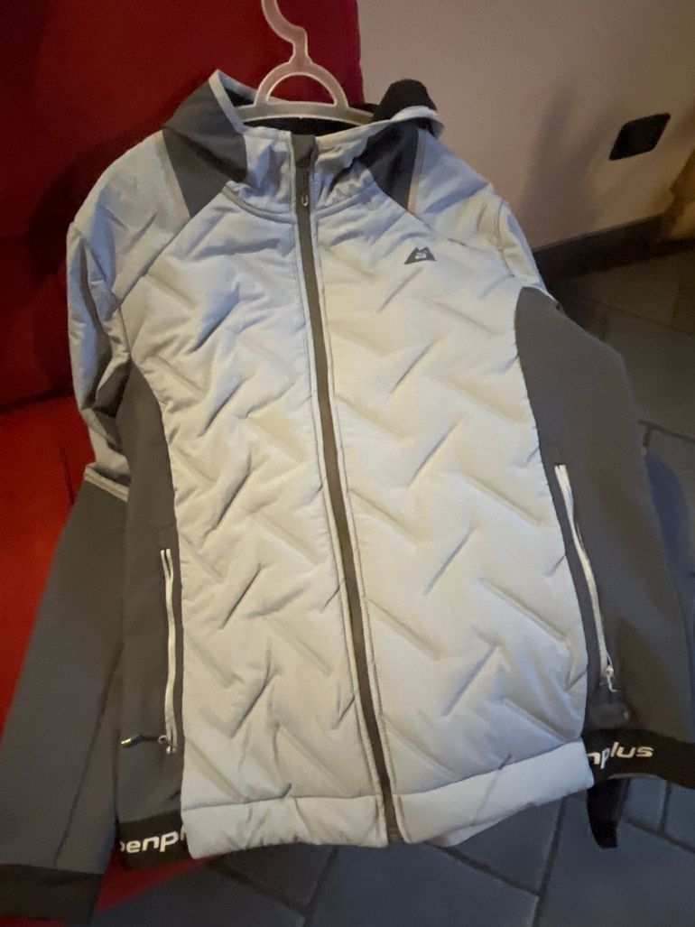 Used alpenplus Giacca Anti Vento e Idrorepellente 2026 bike — image 3 of 5